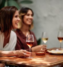 Las visitas de enoturistas a la Ruta del Vino Rioja Alta siguen aumentando en los últimos años