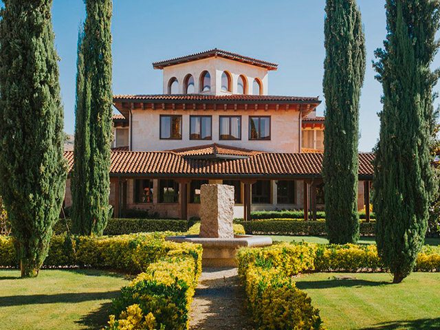 Altanza Wineries